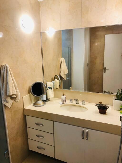 Dois Quartos Aconchegantes Em Copacabana Appartement Rio de Janeiro